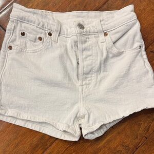Levi’s Women's 23 White Denim Shorts